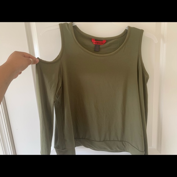 Hot kiss Army green cold shoulder blouse - Picture 4 of 4
